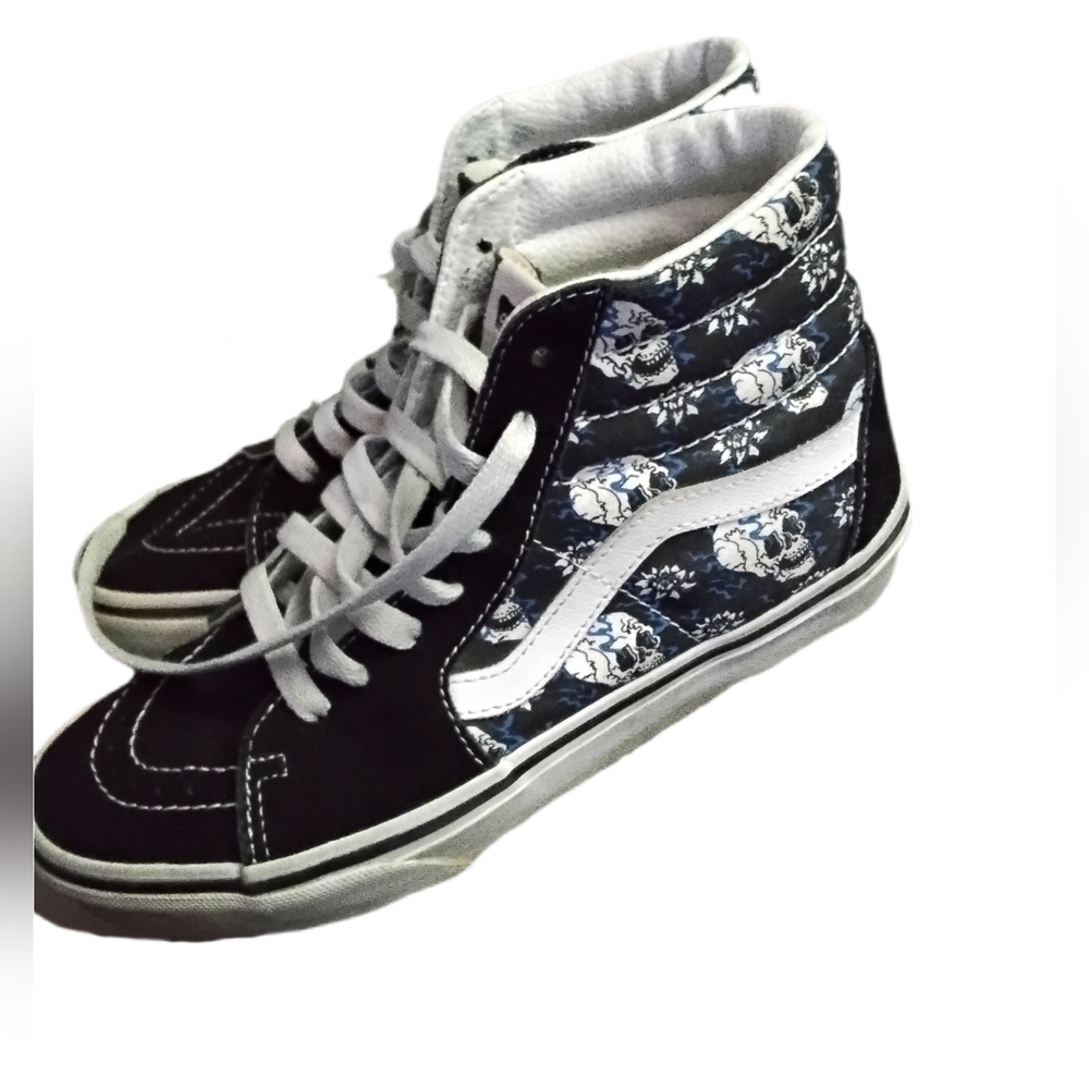 Vans‎ Sk8 High Top Black With Blue Skulls Sneakers Rare Size Women's 7